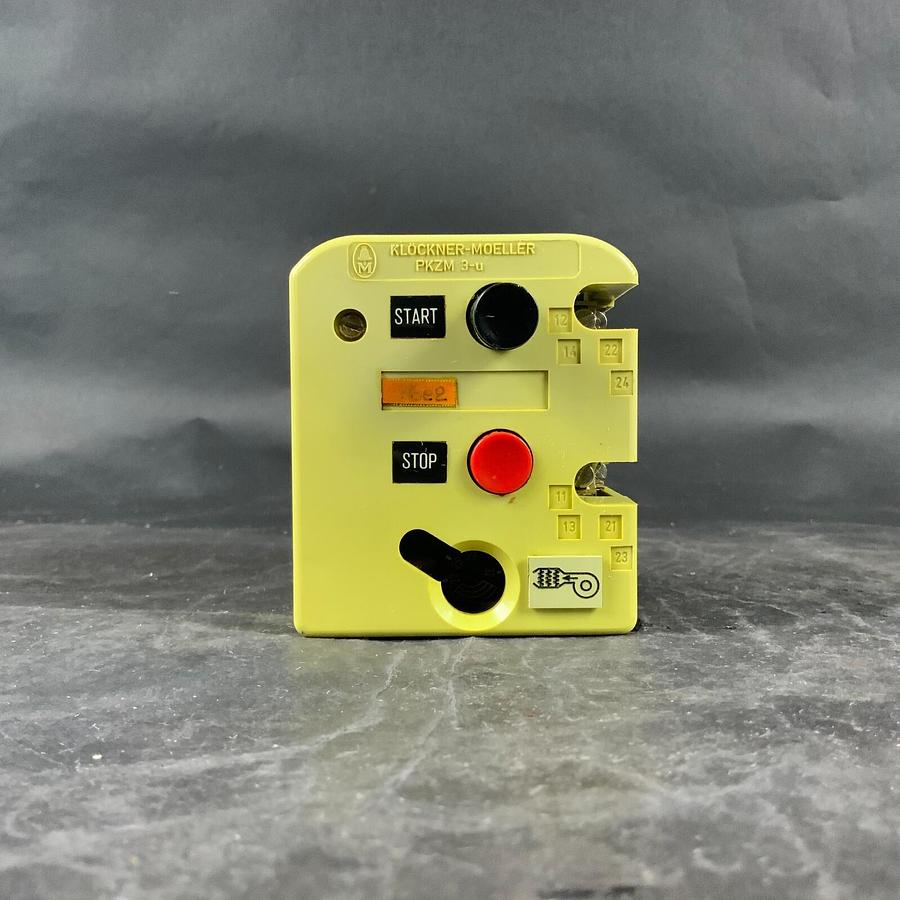 Used MOELLER PKZM3-32-U-NA CIRCUIT BREAKER - WITH HI22-PKZM3 AUX CONTACT ($35 OBO)