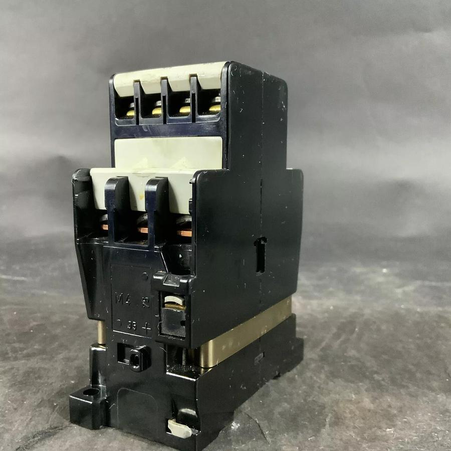 Used AEG LS27 572-24 CONTACTOR ($85 OBO)