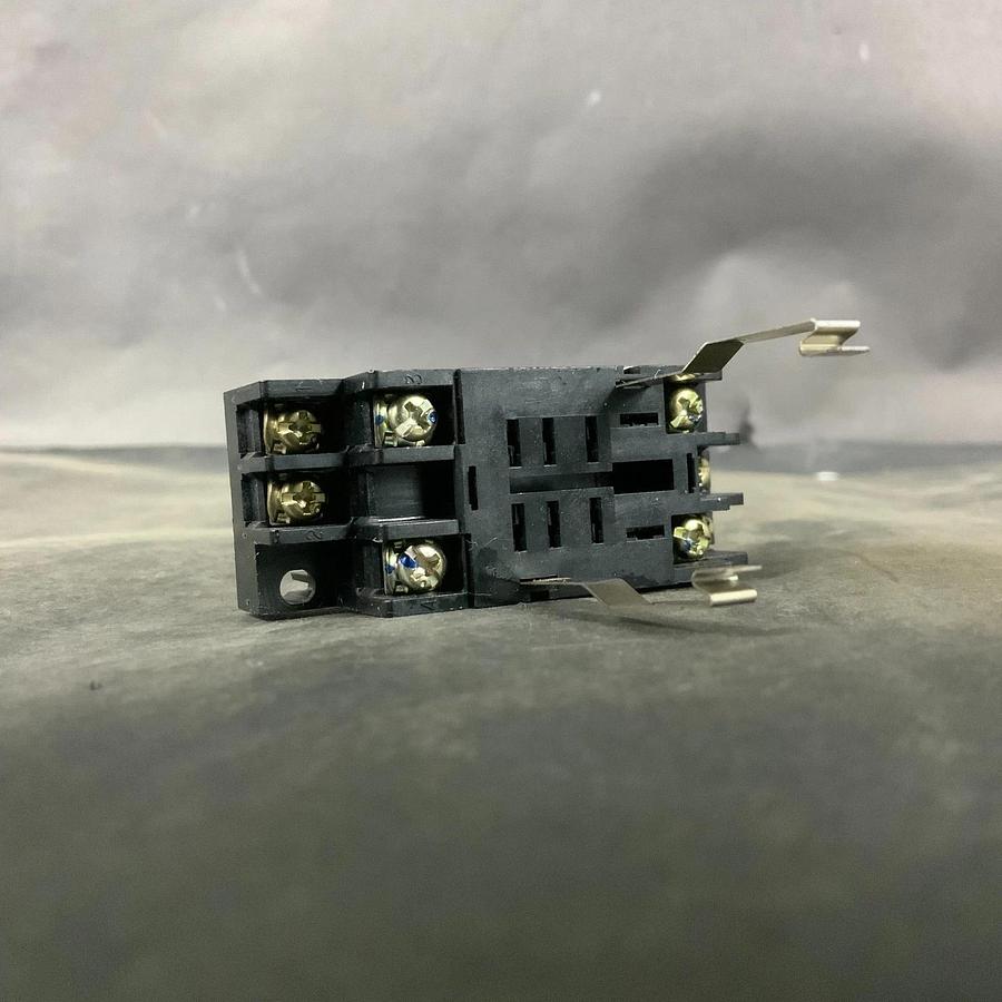 Used FUJI ELECTRIC TP68X RELAY SOCKET ($12 OBO)