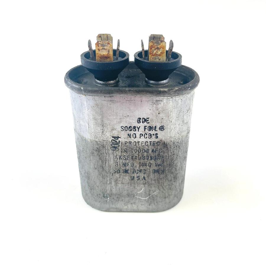 Used CORNELL DUBILIER KKSP44U805QAP1 CAPACITOR 140VAC INDUSTRIAL ELECTRICAL COMPONENT