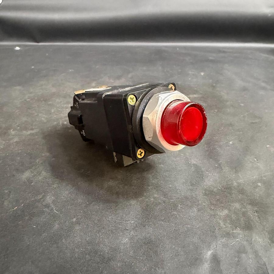 Used TOKYO ELECTRIC LS-1031D-11A RED PUSHBUTTON ($25 OBO)