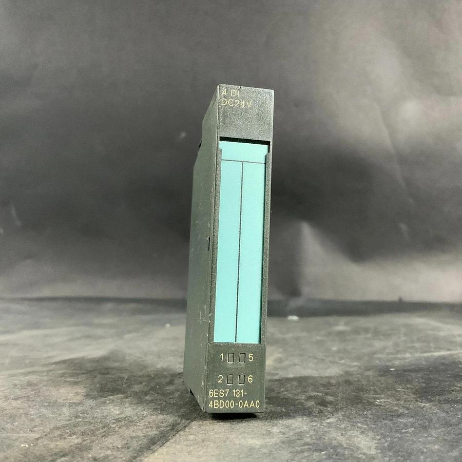 Used SIEMENS 6ES7 131-4BD01-0AA0 SIMATIC S7 INPUT MODULE ($10 OBO)