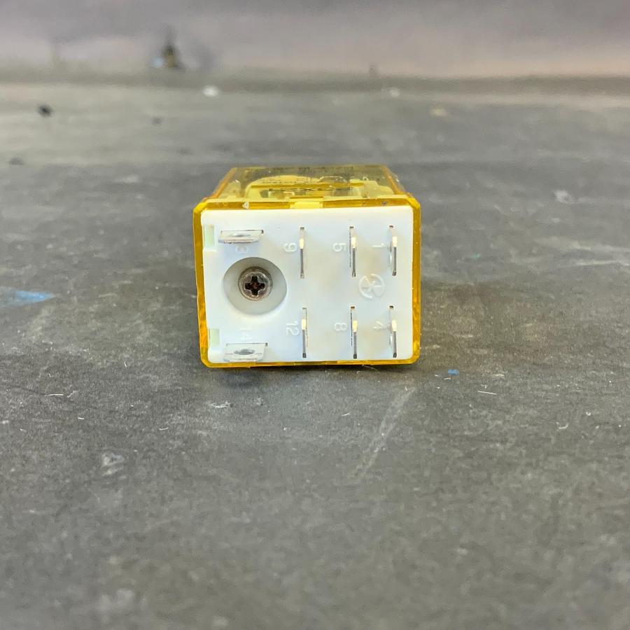 Used IDEC-RH2B-U RELAY ($6 OBO)