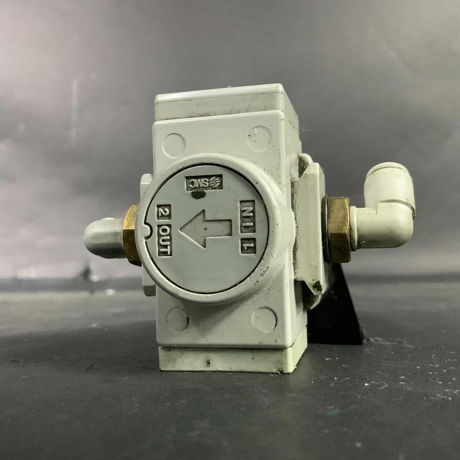 Used SMC AR20K-N02E-Z-B AIR REGULATOR ($25 OBO)