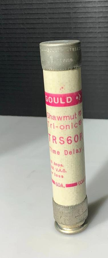 Used MERSEN FERRAZ SHAWMUT TRS60R ($20.99/EACH OBO)