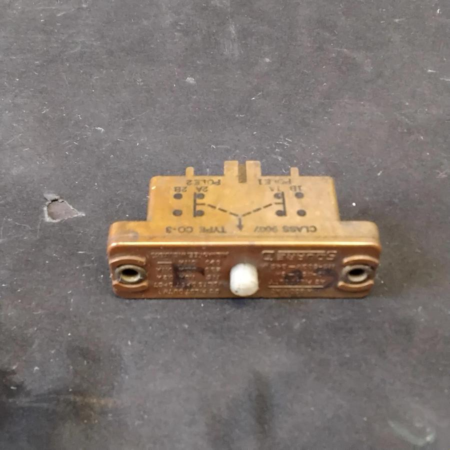 Used SQUARE D 9007C0-3 SNAP-ACTION LIMIT SWITCH ($20 OBO)