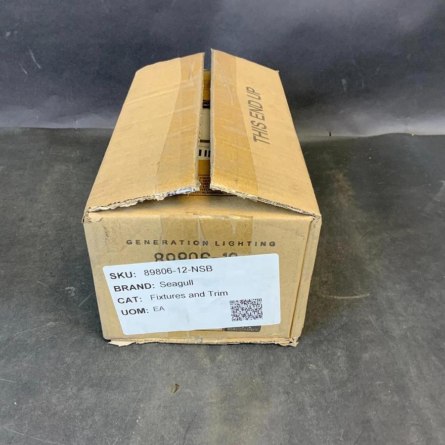 SEAGULL LIGHTING 89806-12 OUTDOOR WALL LANTERN ($50 OBO)