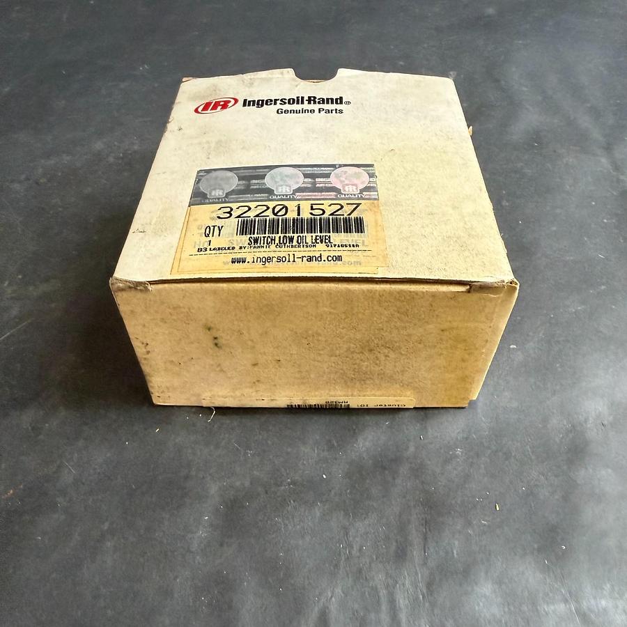 INGERSOLL-RAND 32201527 LOW OIL SWITCH ($125 OBO)