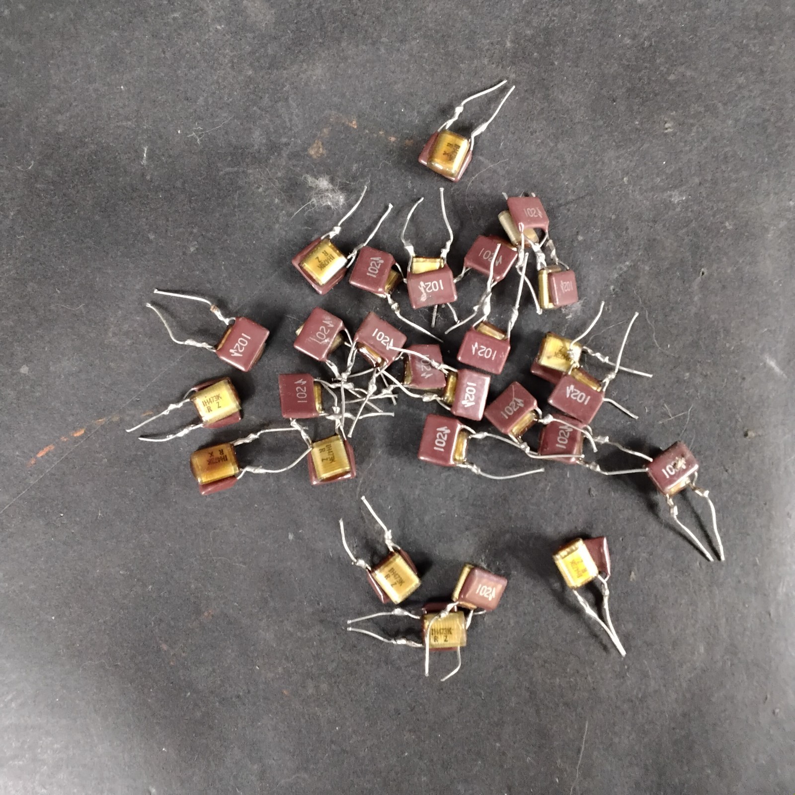 Used IH473K CAPACITORS ($4 OBO)