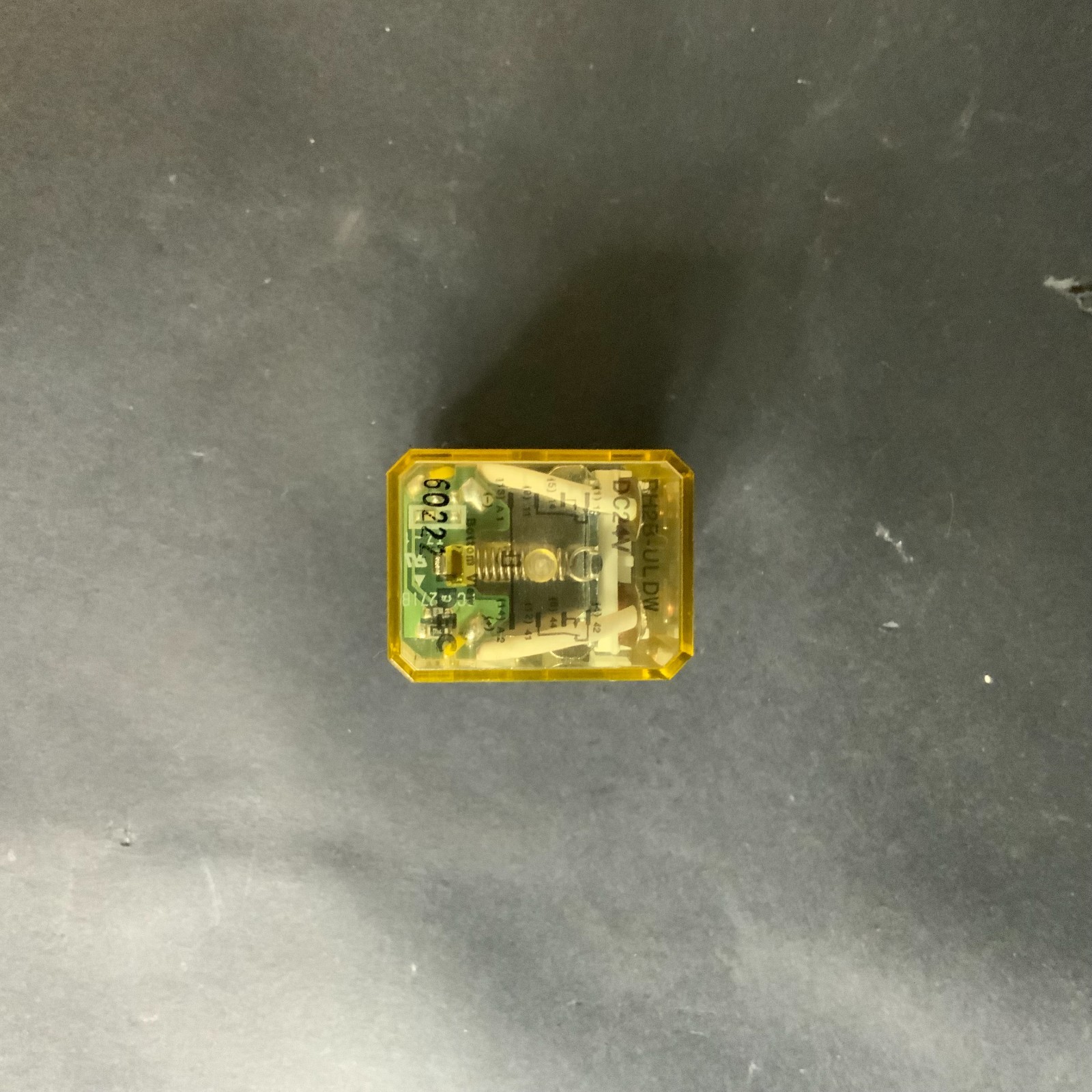 Used IDEC RH2B-ULDW DC24V RELAY ($6 OBO)