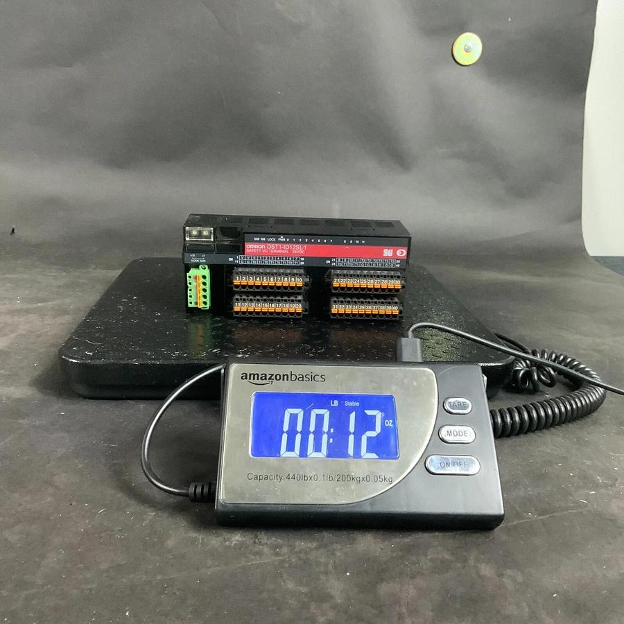 Used OMRON DST1-ID12SL-1 SAFETY I/O TERMINAL ($145 OBO)