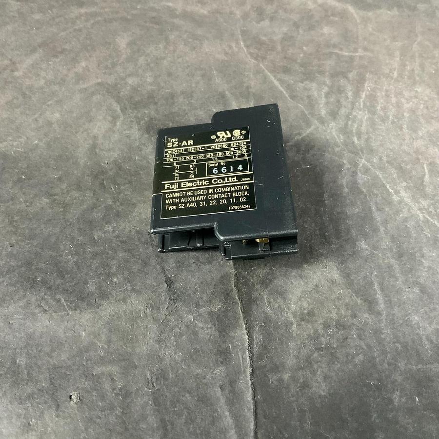Used FUJI SZ-AR AUXILIARY CONTACTOR ($7 OBO)