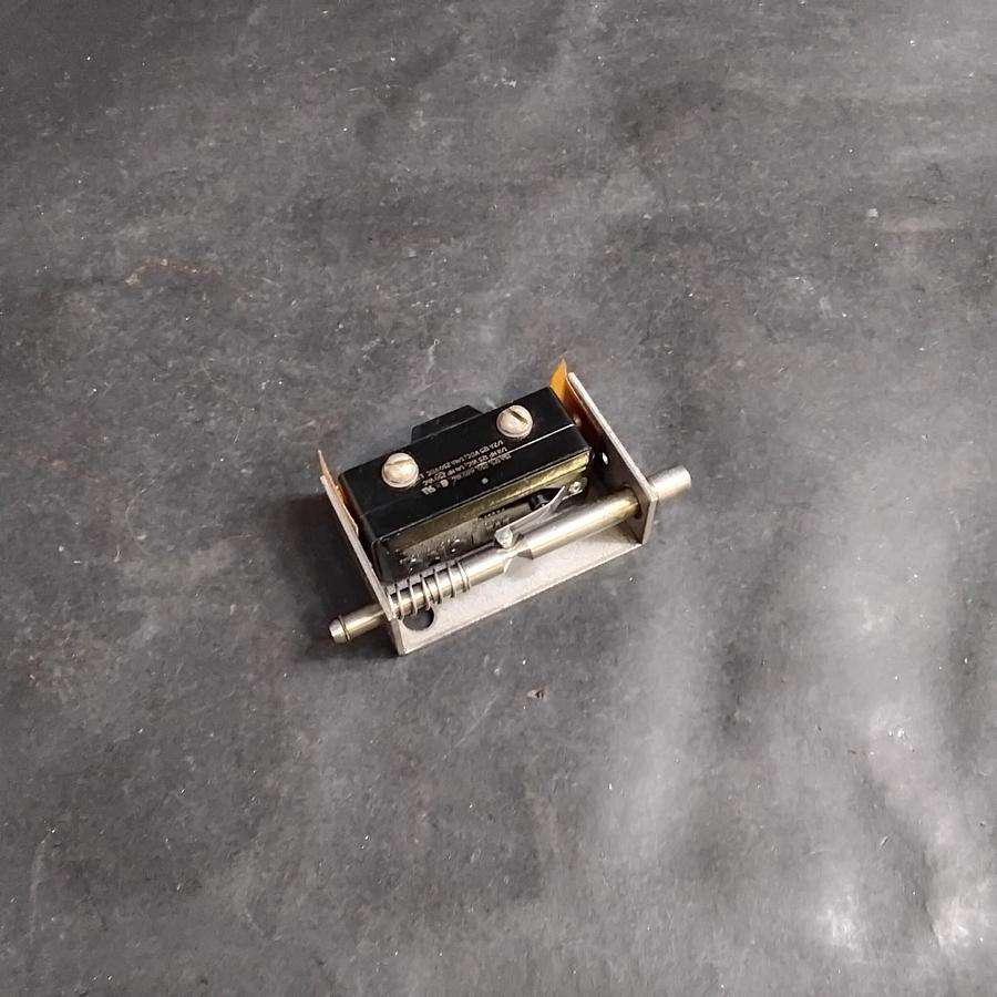Used HONEYWELL 1AC2 MICROSWITCH ($30 OBO)