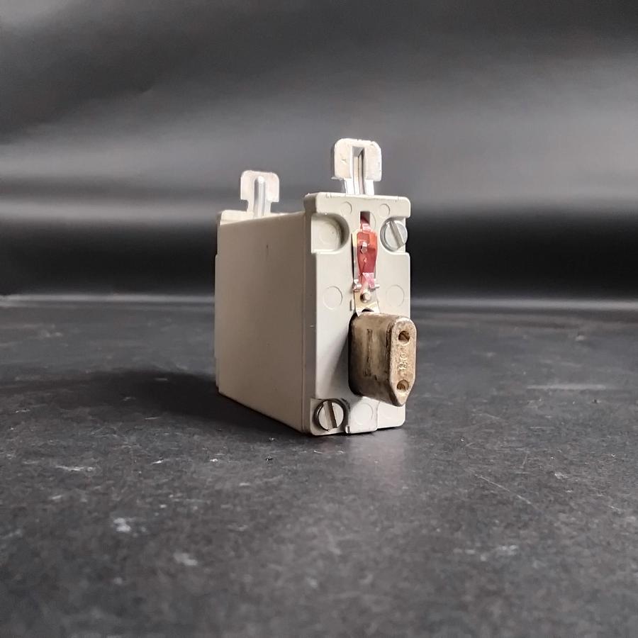 Used SIEMENS 3NA6824 FUSE LINK ($30 OBO)