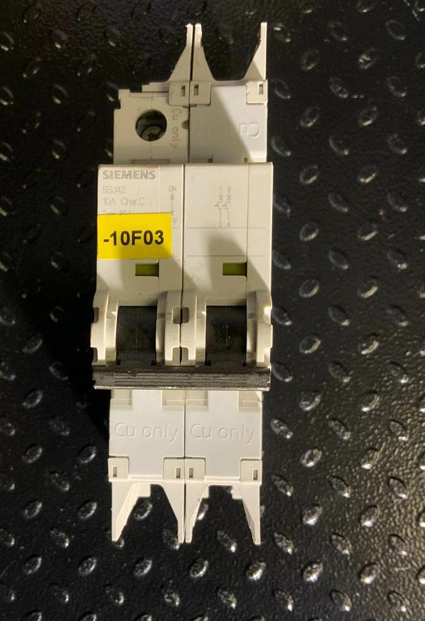 Used SIEMENS 5SJ4216-7HG42  ($24.99/EACH OBO)
