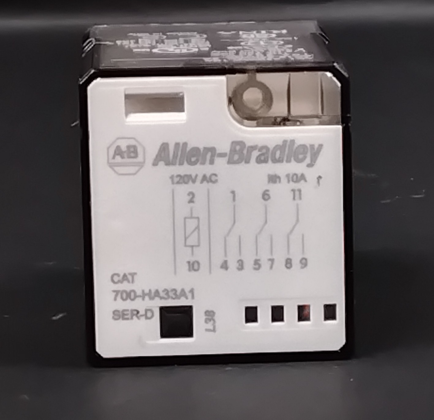 Used ALLEN BRADLEY-700HA33A1 SERIES D ($10 OBO)