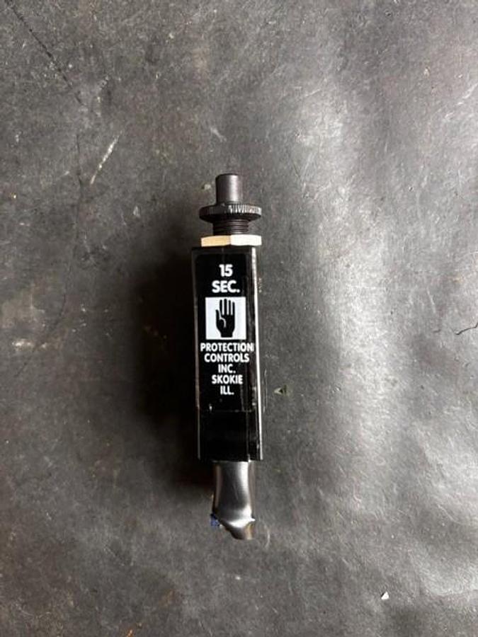 Used ETA 2-5700-IG1-P10-A3 THERMAL CIRCUIT BREAKER - GROUP OF 3 ($18 OBO)