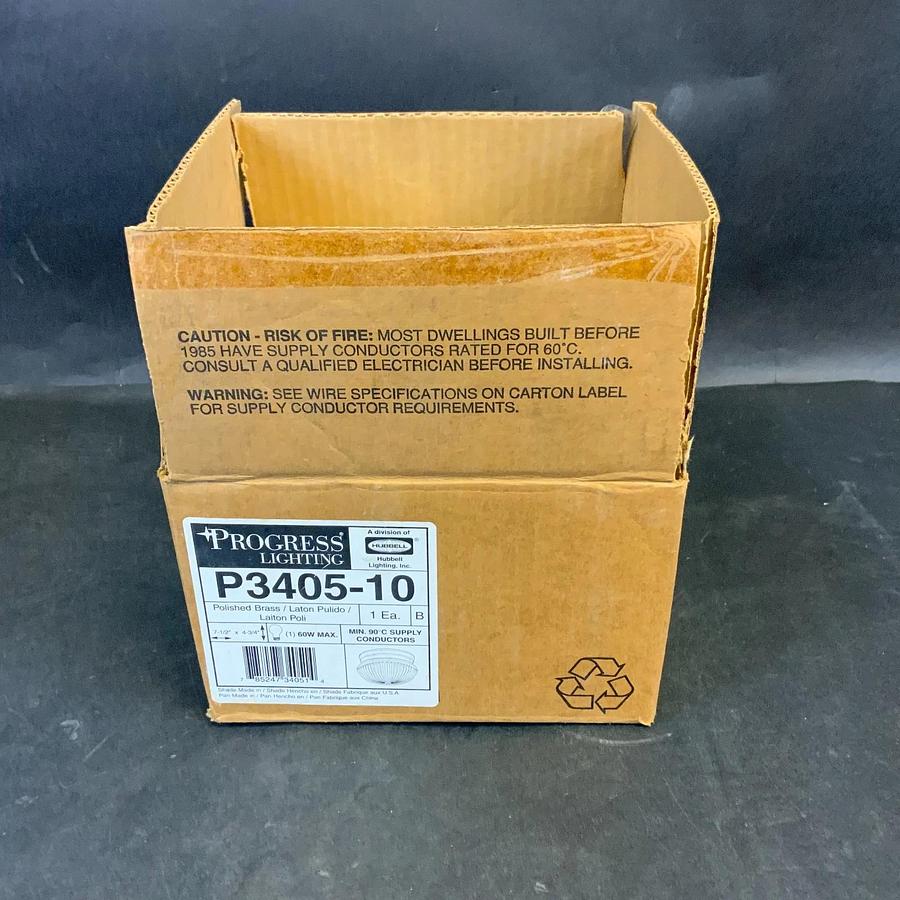 Used HUBBELL PROGRESS LIGHTING P3405-10 PRISMATIC GLASS BULB FIXTURE ($20 OBO)