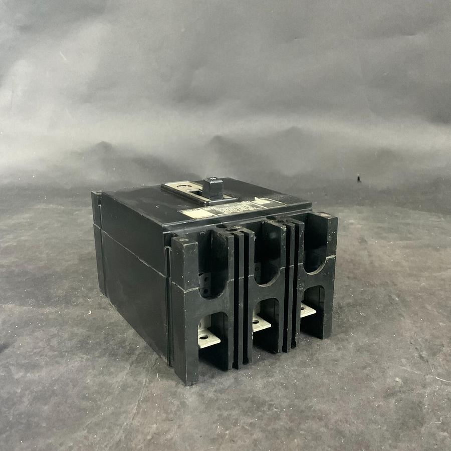 Used WESTINGHOUSE FB3015L CIRCUIT BREAKER ($25 OBO)