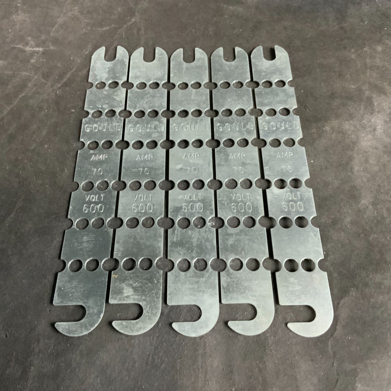 Used FERRAZ SHAWMUT RLS70 RENEWABLE LINK FUSE - SET OF 5 ($15 OBO)