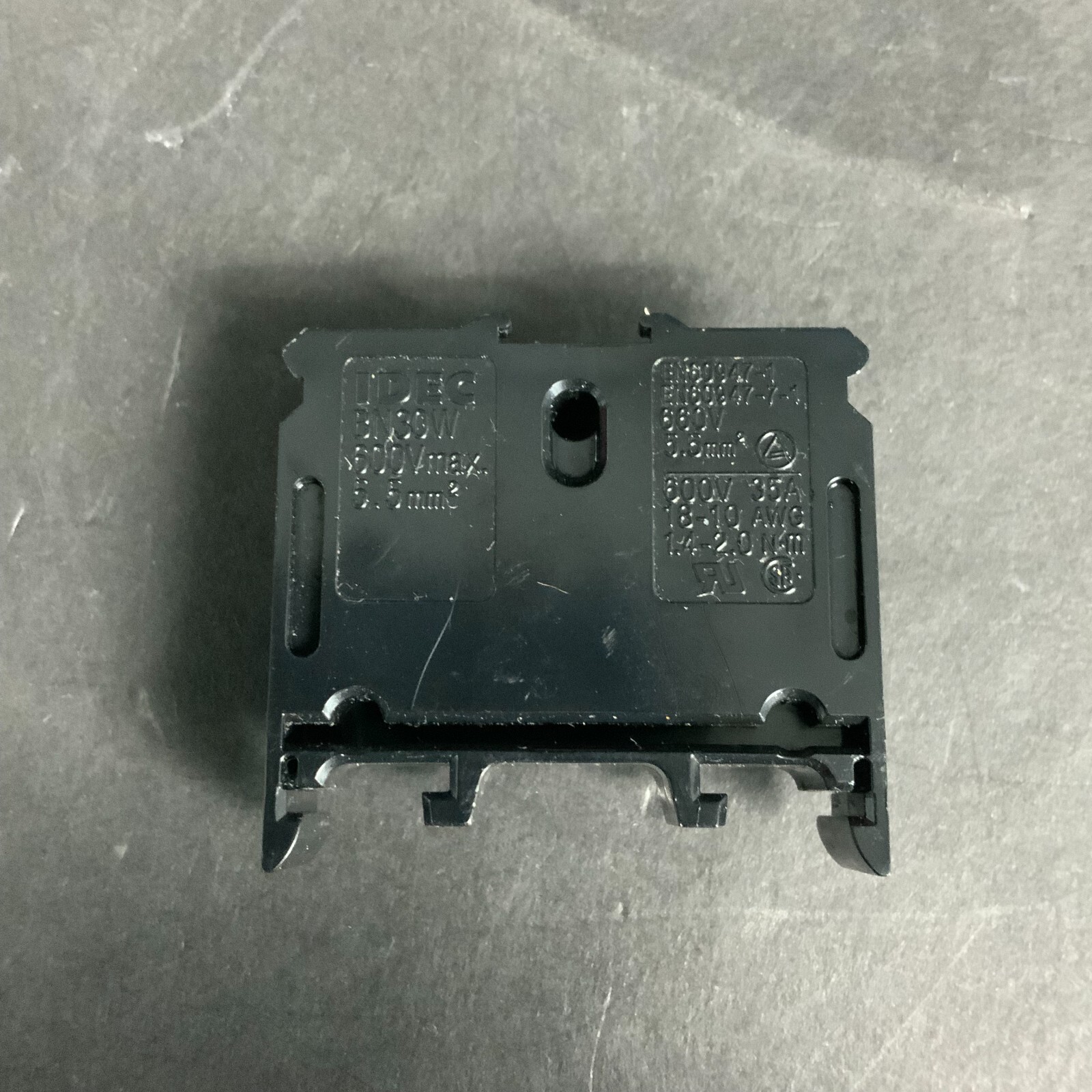 Used IDEC BN30W TERMINAL BLOCK - SET OF 6 - NEW ($5)