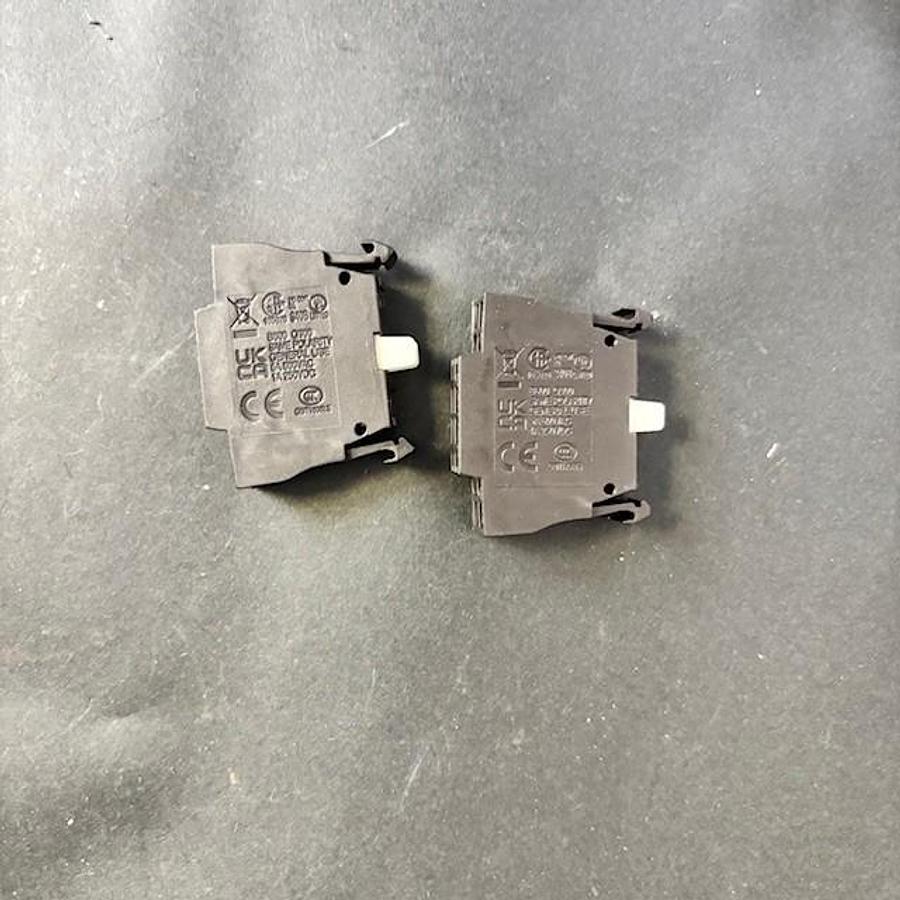 Used EATON M22-CK11 CONTACT MODULES 2PCS