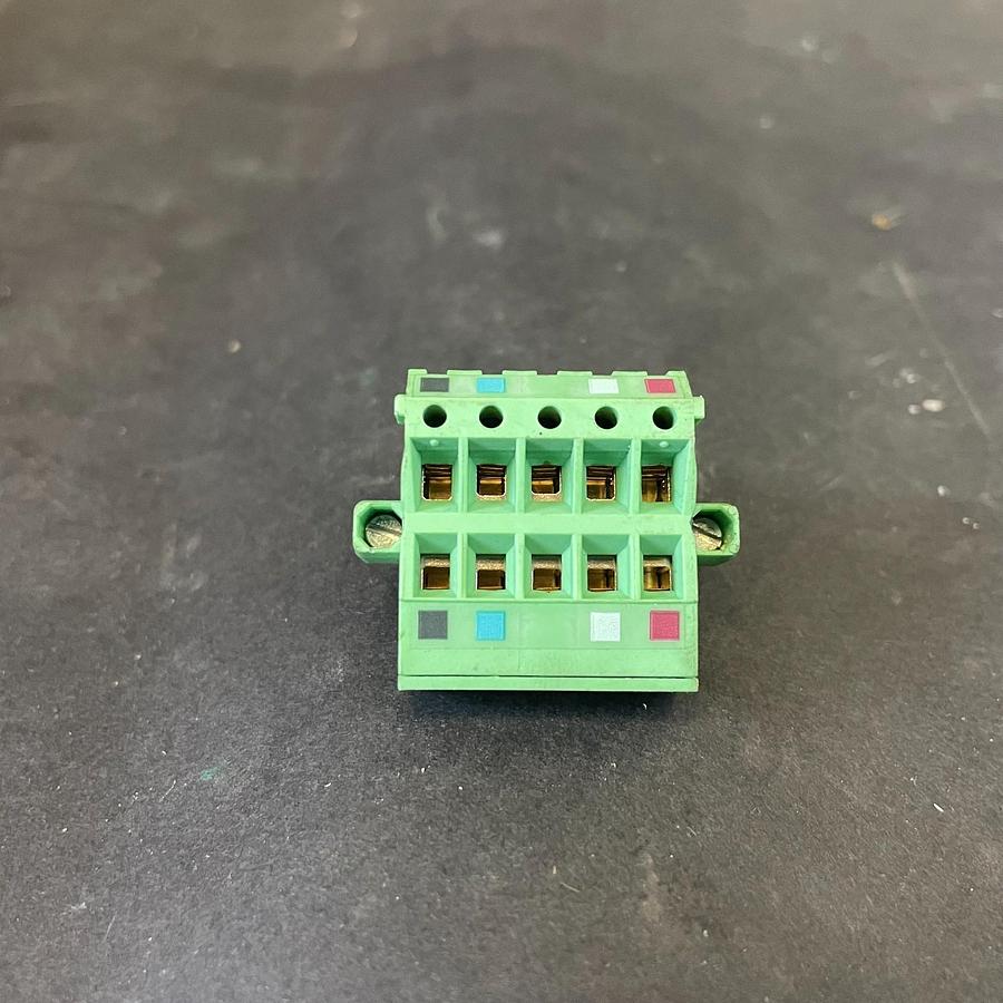 Used OMRON XW4B-05C4-TF-D - TERMINAL BLOCK CONNECTOR