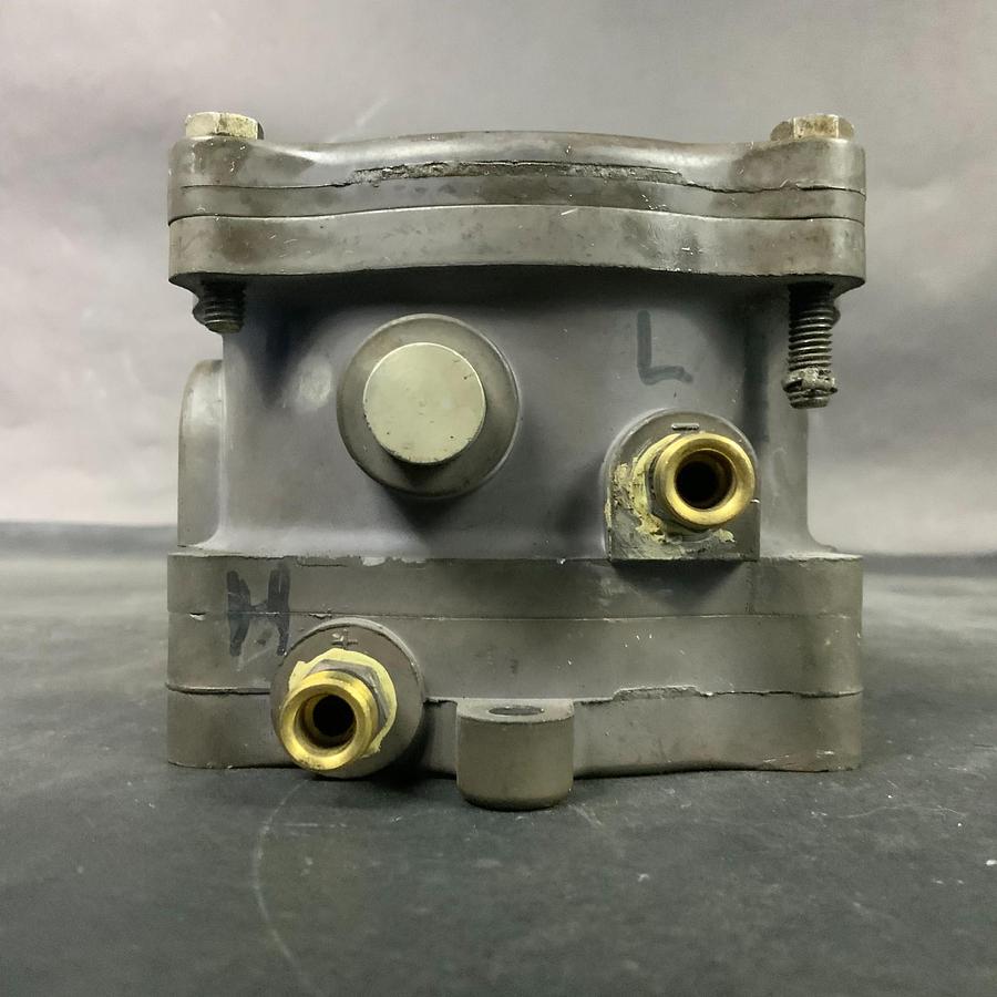 Used DWYER 1950-1-B-120-NA PRESSURE SWITCH ($120 OBO)