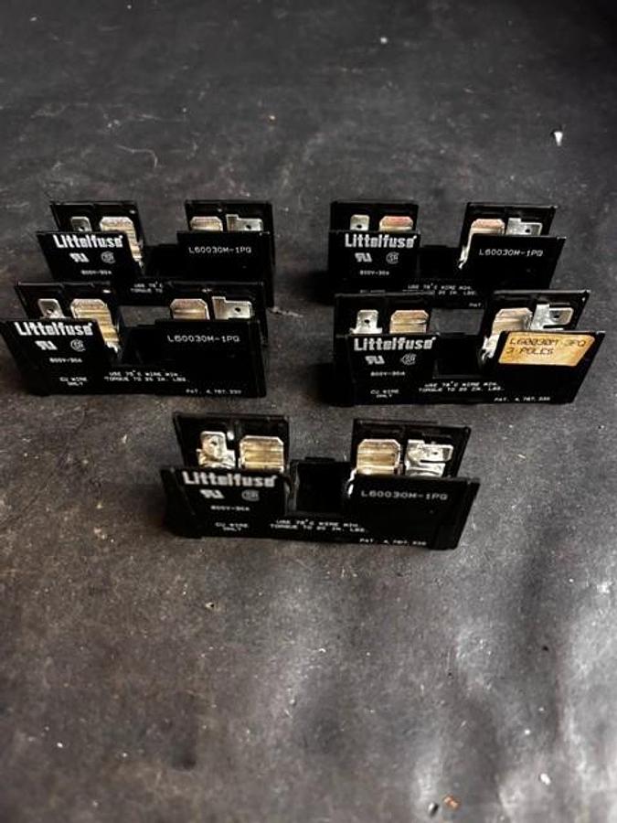 Used LITTELFUSE L60030M-1PG FUSE HOLDER - GROUP OF 6