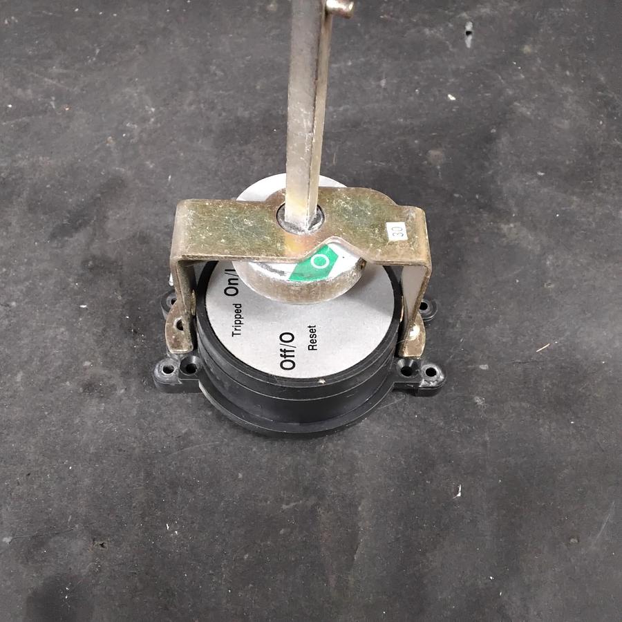 Used EATON 4D12124H TRIPPED SWITCH