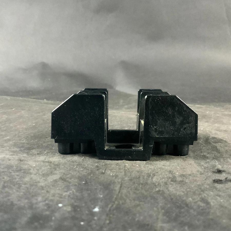 GENERIC 98130-2 FUSE HOLDER ($8 OBO)