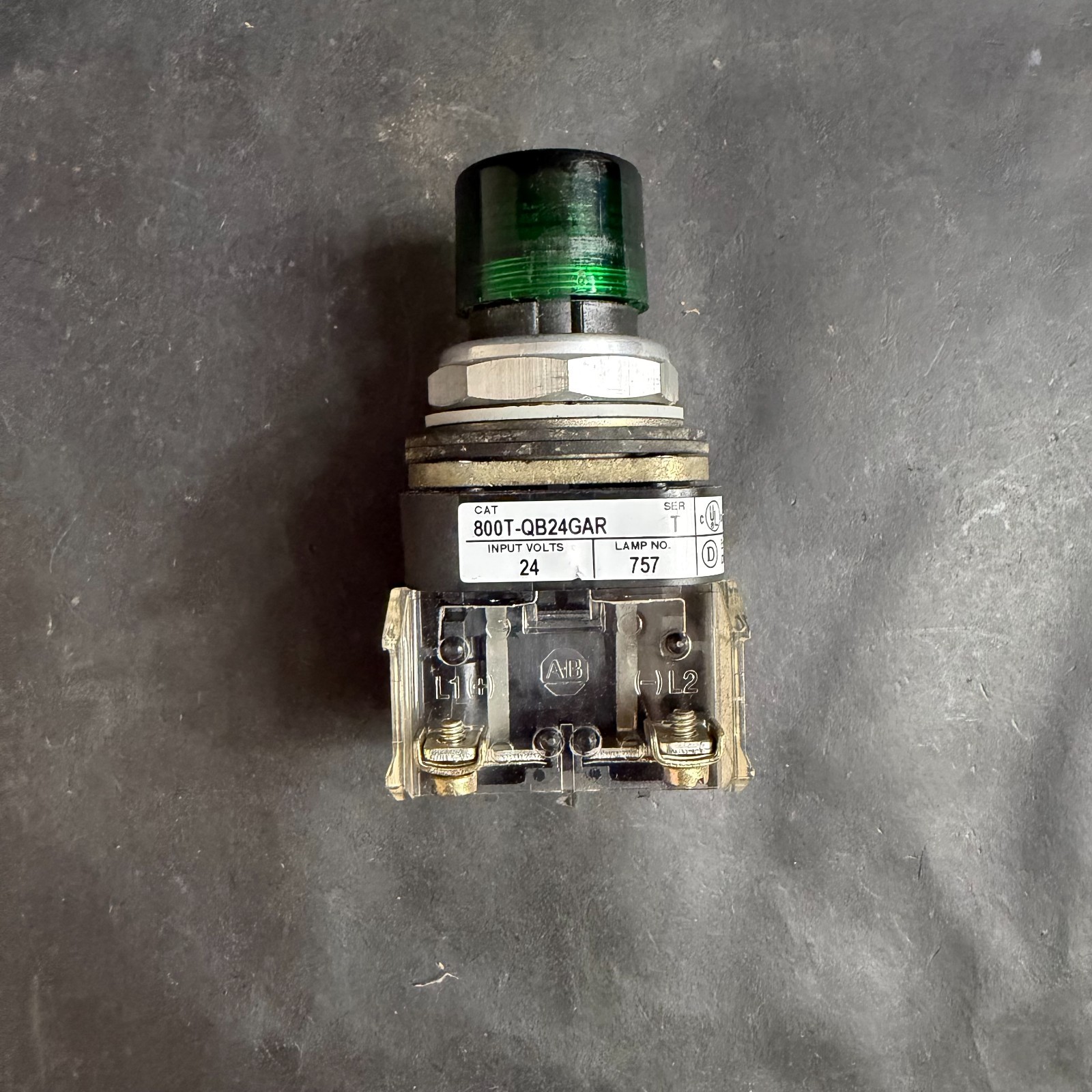Used ALLEN BRADLEY 800T-QB24GAR GREEN PUSHBUTTON ($70 OBO)