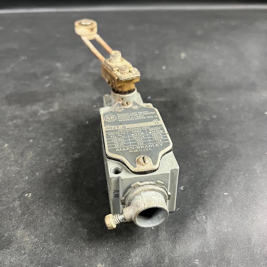 Used ALLEN BRADLEY 802T-A SER D LIMIT SWITCH ($35 OBO)