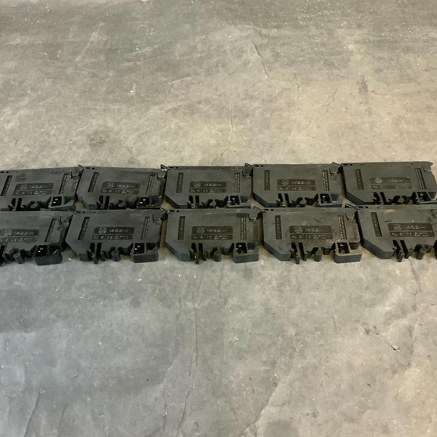 Used ALLEN BRADLEY 1492-H4 DIN RAIL FUSE HOLDER - SET OF 10 ($8 OBO)