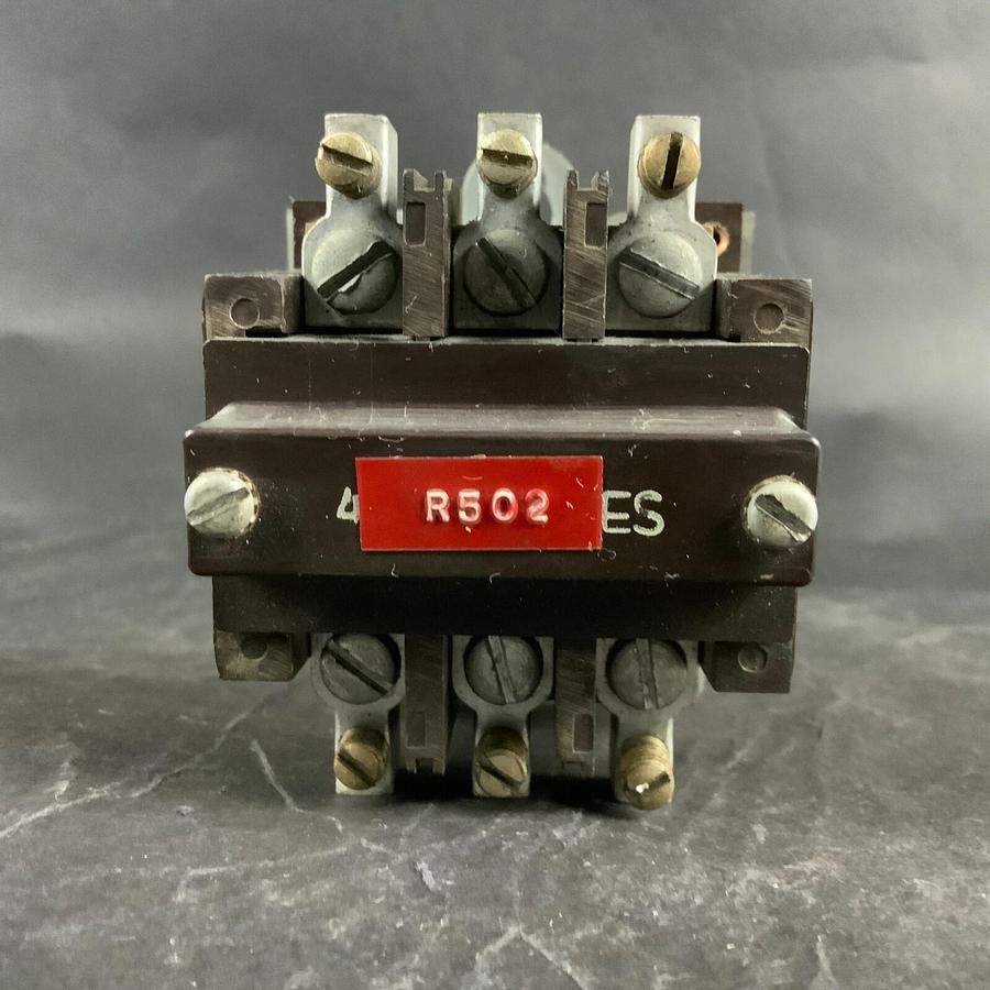 Used CUTLER HAMMER 9560H955A CONTACTOR ($50 OBO)