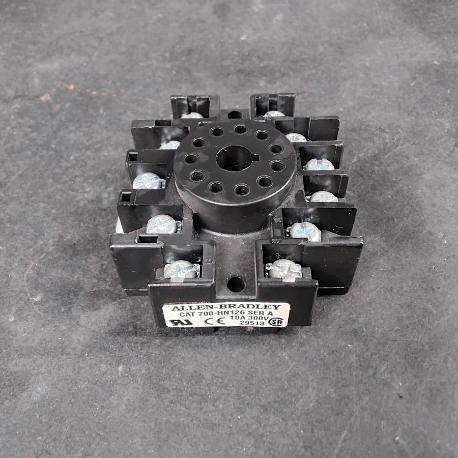 Used ALLEN BRADLEY 700-HN126 RELAY SOCKET ($6 OBO)