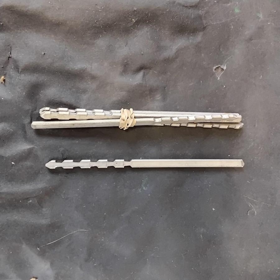 Used GST INC 100MM 310 NOTCHED STUD-GROUP OF 5 ($5.20 OBO)