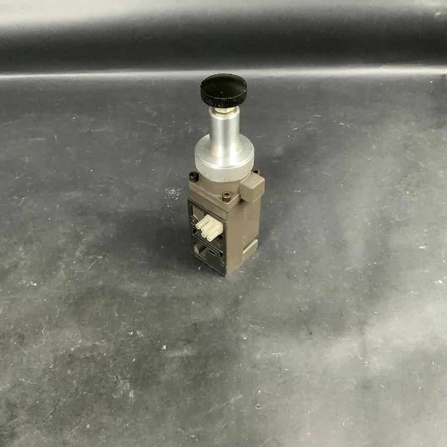 Used ASCO NUMATICS 081RD400J000000 PNEUMATIC REGULATOR ($10 OBO)