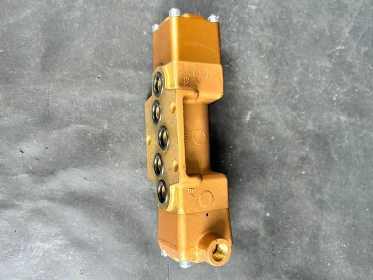 Used VERSA VALVES VSP-4312 PNEUMATIC CONTROL VALVE