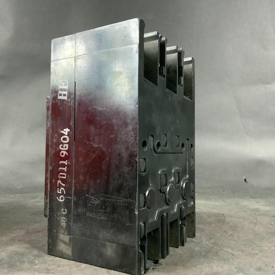 Used WESTINGHOUSE EH3040 CIRCUIT BREAKER ($80 OBO)