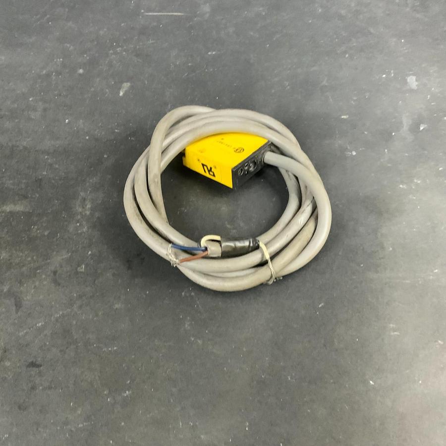 Used BANNER SM312CVG MINI-BEAM SENSOR ($15 OBO)
