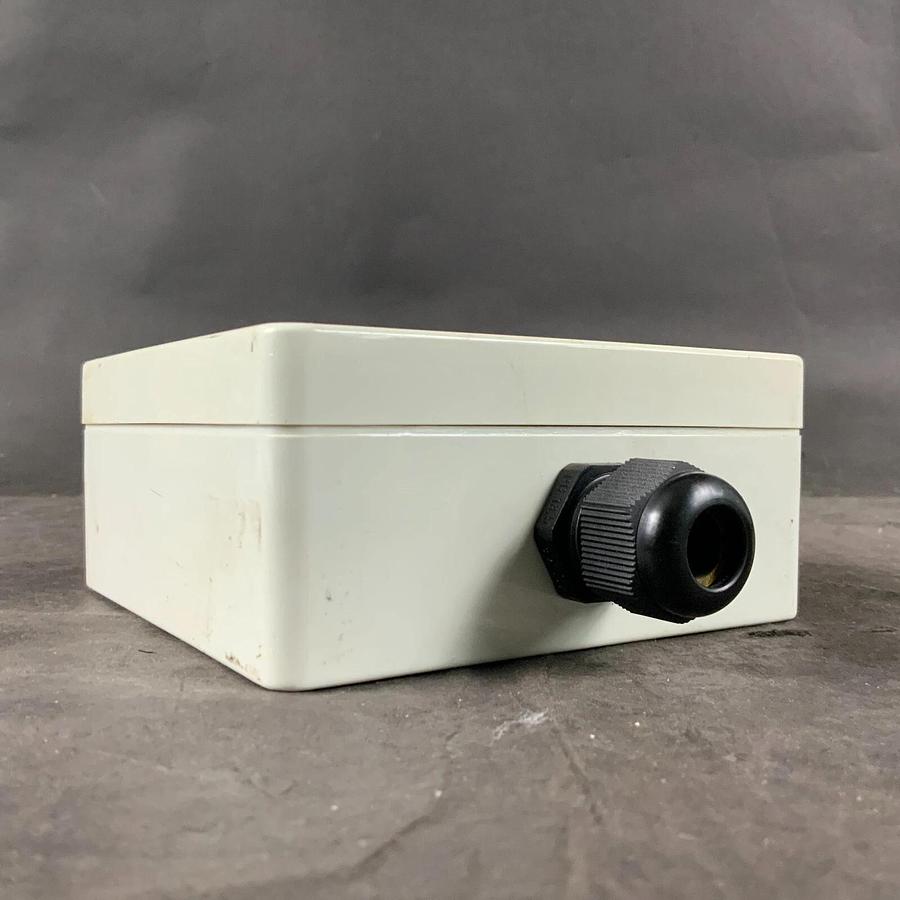 Used GENERIC POLYCARBONATE VACUUM PUMP ENCLOSURE ($35 OBO)