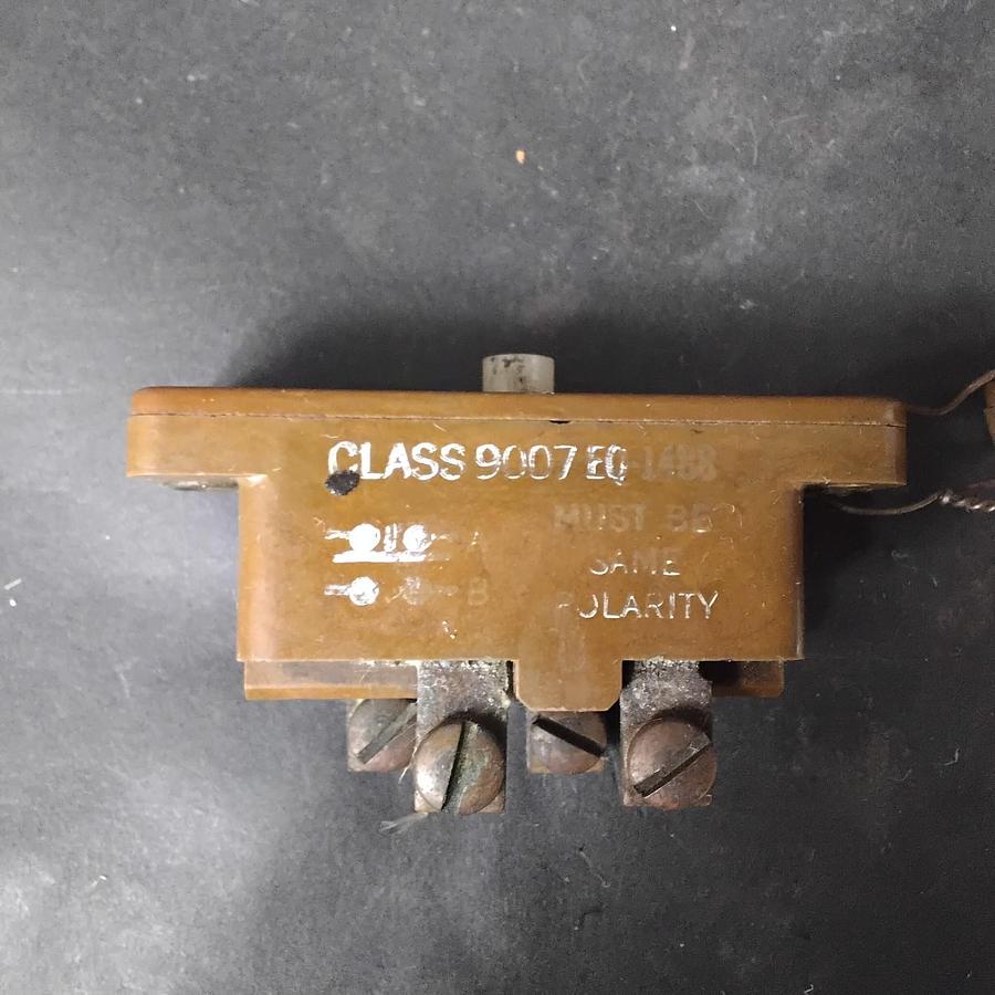 Used SQUARE D EQ-1488 LIMIT SWITCH ($10/EACH OBO)
