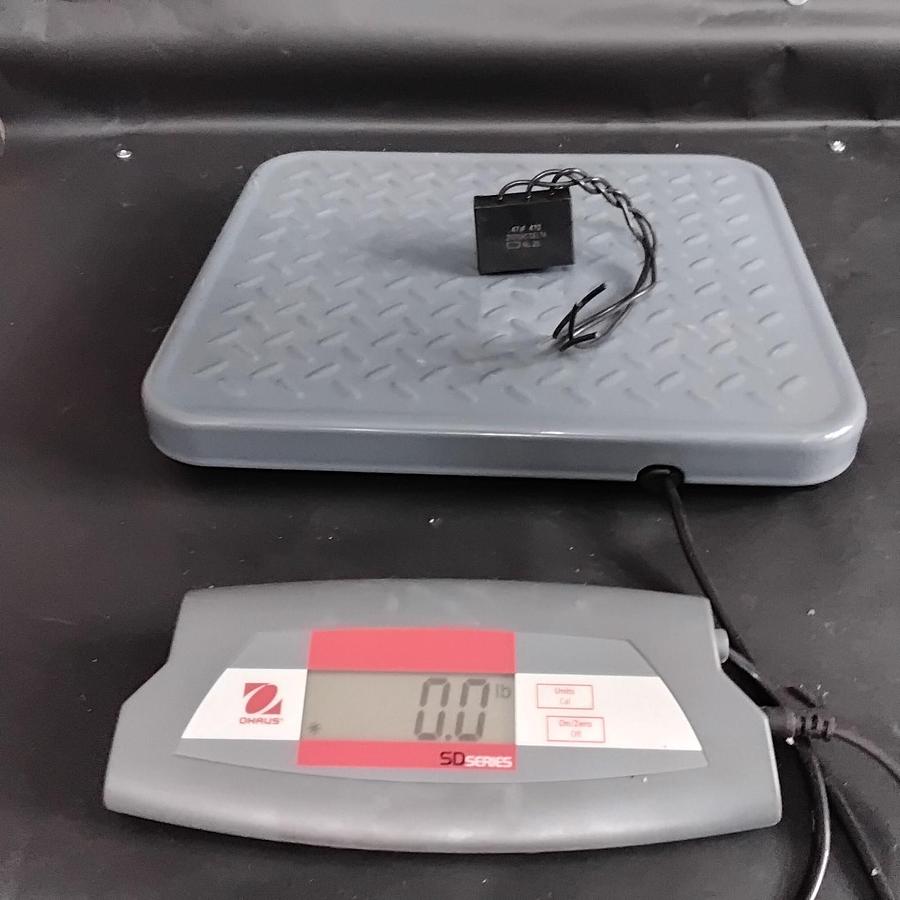 Used UNBRANDED 9L26 250VAC DELTA CAPACITOR ($7 OBO)