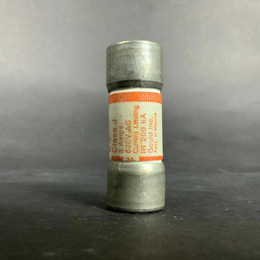 Used FERRAZ SHAWMUT AMPTRAP AJT3 FUSE - SET OF 2 ($10 OBO)