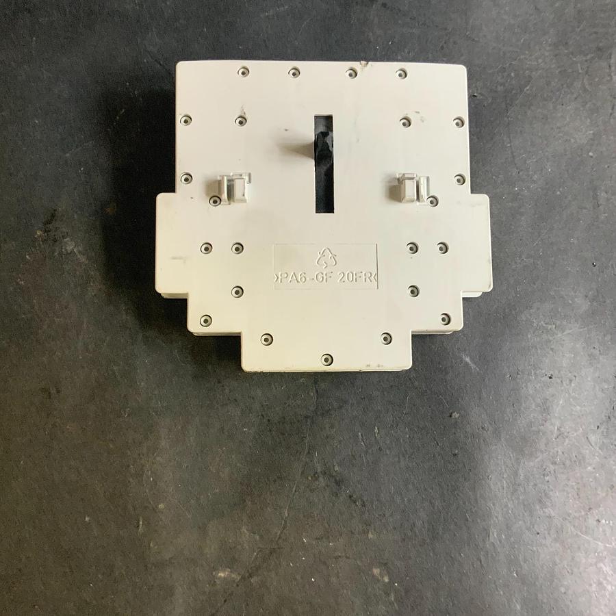 Used SIEMENS 3RA1924-2B MECHANICAL INTERLOCK ($5 OBO)