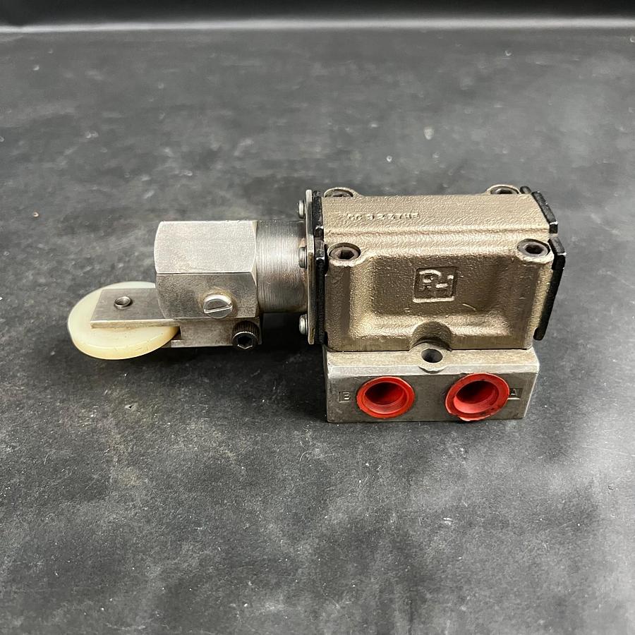 Used PH CC925THE ROLLER LEVER VALVE ($80 OBO)