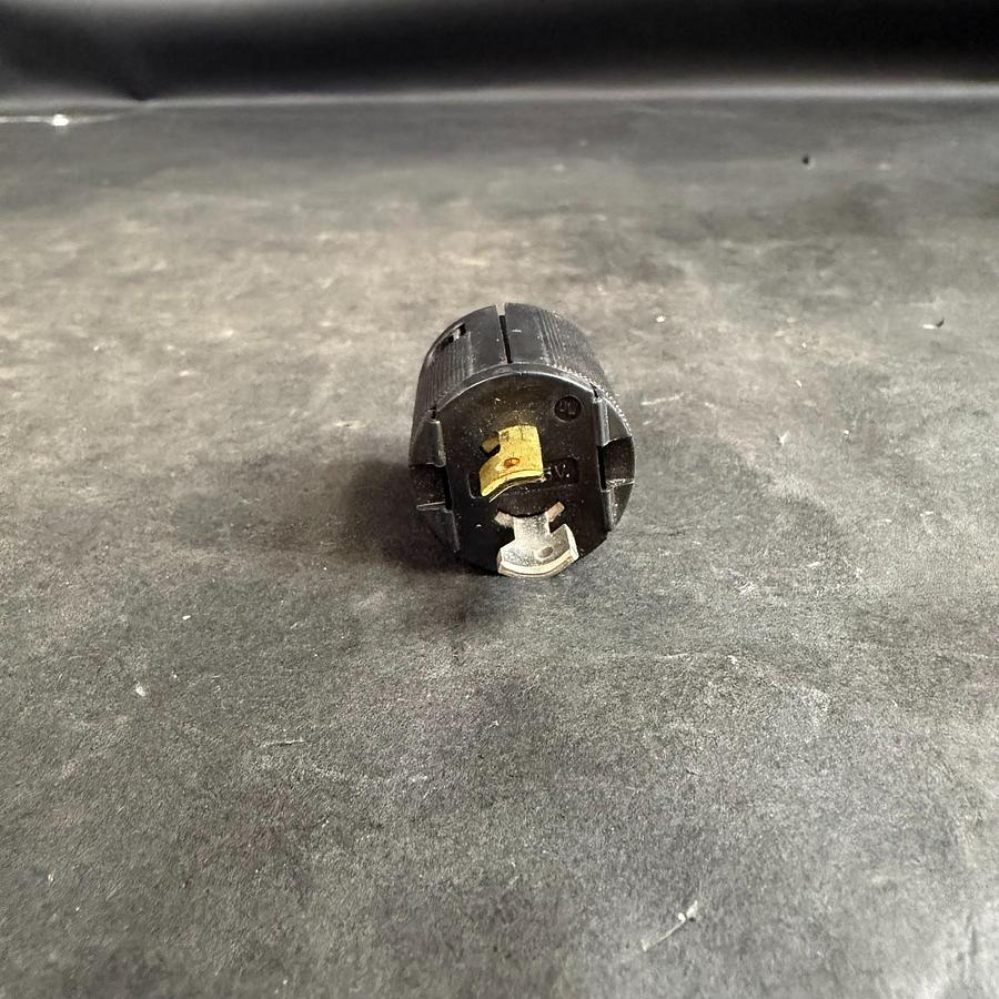 HUBBELL 7465VBLK TWISTLOCK PLUG
