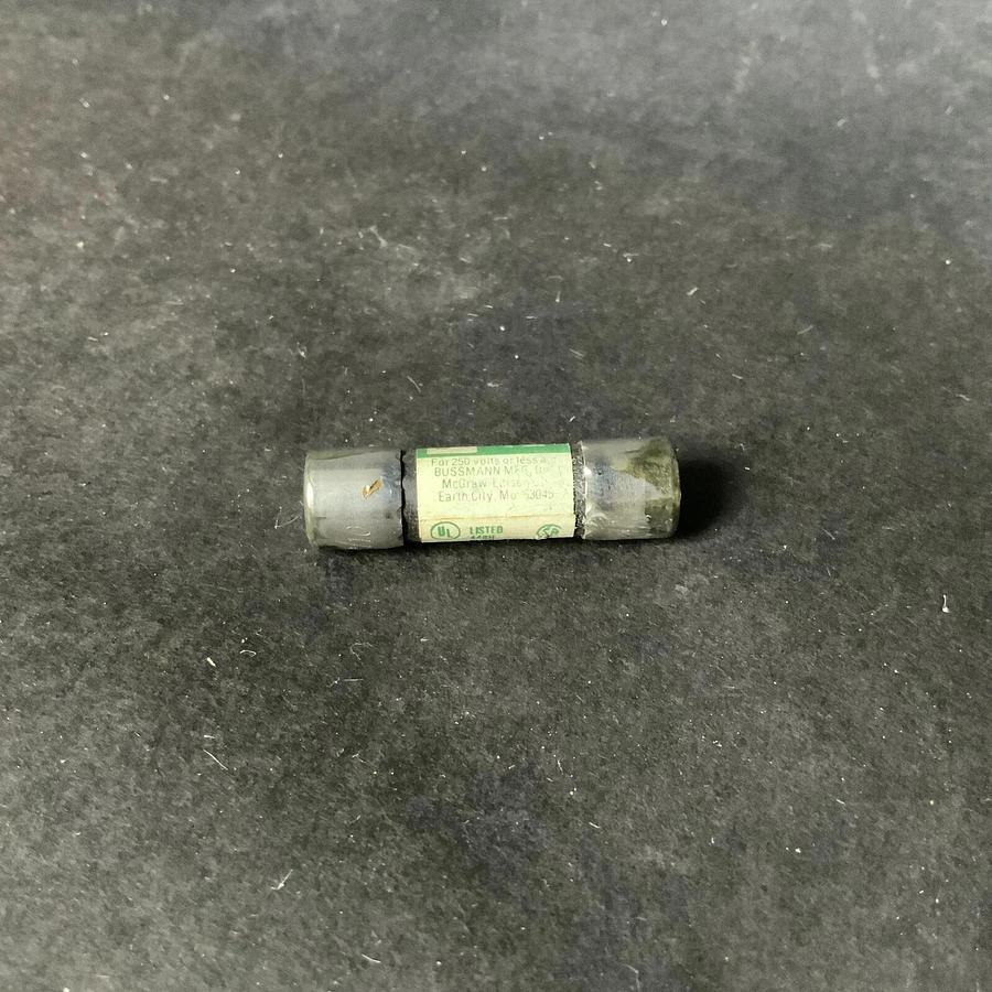 Used BUSSMANN FNM 6/10 TIME DELAY FUSE - SET OF 2 ($6 OBO)