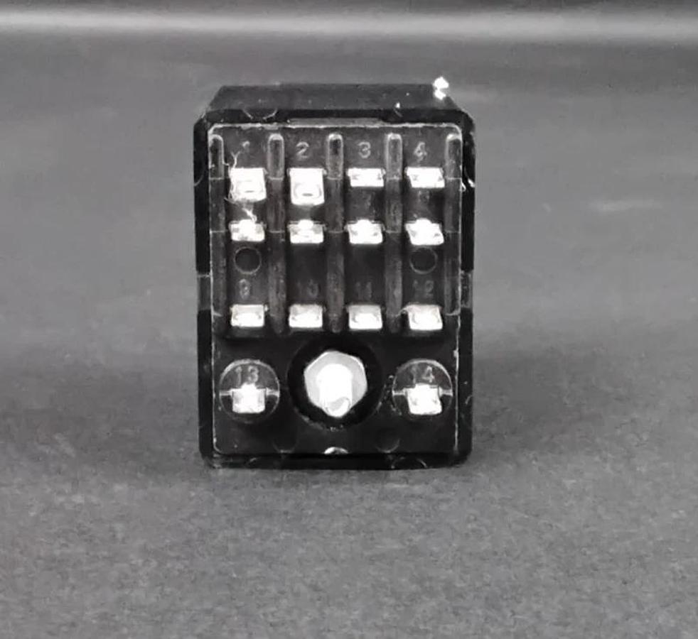 Used POTTER & BRUMFIELD KJAU-17D11-6 RELAY($10 OBO)